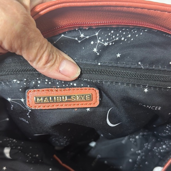 Malibu Skye  Hobo Bag with Woven Texture and Adjustable Strap - Picture 9 of 10